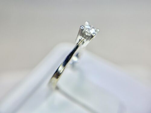 Vintage 18k White Gold Natural Round Brilliant Diamond Solitaire Engagement Ring