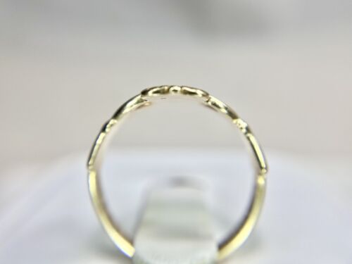 Vintage 9k Yellow Gold Claddagh Irish Classic Heart Shape Ring