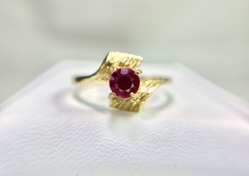 Vintage 14k Yellow Gold Lab Created Pink Sapphire Bypass Solitaire Ring