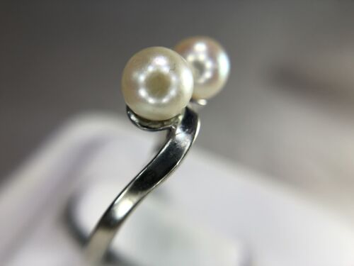 Vintage 10k White Gold Double White Cultured Pearl By-Pass Ring