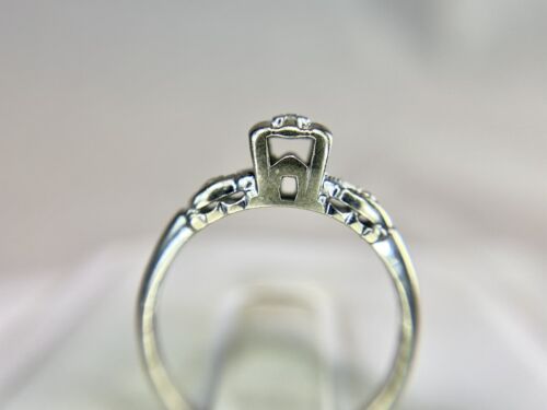 Vintage 14k White Gold Natural Round Brilliant Diamond Small Engagement Ring