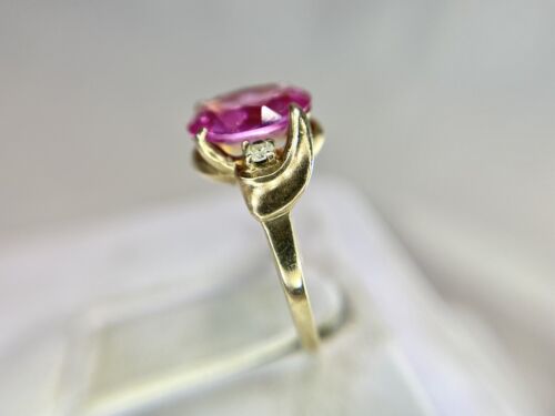 Vintage 10k Yellow Gold Synthetic Oval Pink Topaz Round Diamond Ring