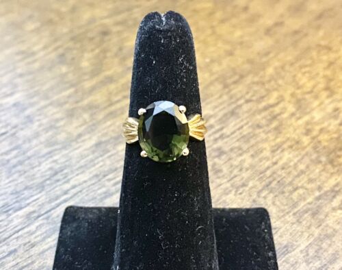 Vintage 14k Yellow Gold Oval Natural Green Tsavorite Garnet Solitaire Ring