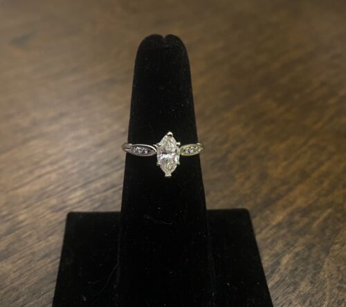 14k White Gold Designer Natural Marquise Cut Round Diamond Engagement Ring