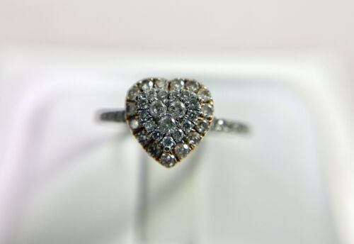 10k White Gold Designer Natural Round Brilliant Diamond Heart Shape Cluster Ring