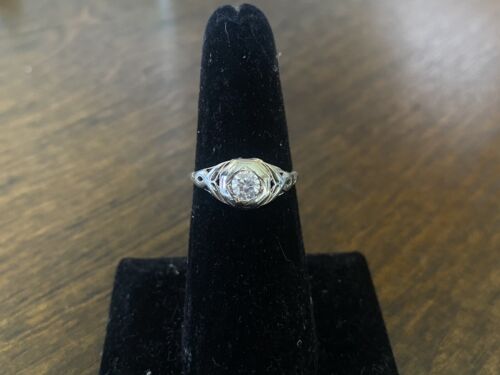 Vintage Art Deco 18k White Gold Natural Round Diamond Filigree Engagement Ring