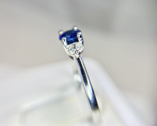 Vintage 14k White Gold Natural Round Blue Sapphire Diamond Three Stone Ring