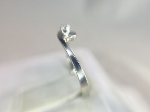 10k White Gold Designer Natural Round Brilliant Diamond Small By-Pass Ring