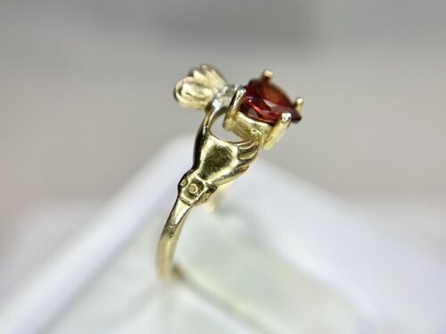 Vintage 10k Yellow Gold Heart Shape Rhodolite Garnet Claddagh Ring