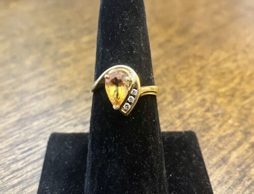 Vintage 10k Yellow Gold Natural Pear Shape Yellow Citrine Round Diamond Ring