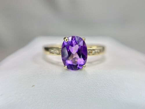 Vintage Designer 10k Yellow Gold Oval Purple Color Amethyst Round Diamond Ring