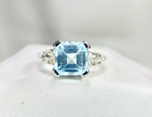 Vintage 10k White Gold Square Cut Blue Topaz Flower Filigree Solitaire Ring