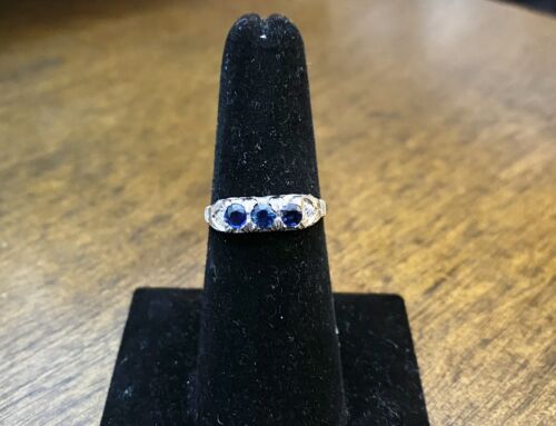 Vintage 18k White Gold Natural Round Blue Sapphire Diamond Filigree Ring