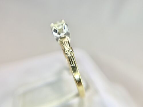 Vintage 14k Yellow Gold Natural Round Diamond Small Classic Engagement Ring