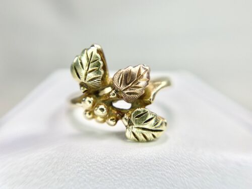 Vintage 10k Yellow Black Hills Gold Designer Grape Leaf Small Cocktail Ring