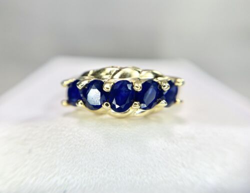 Vintage 14k Yellow Gold Natural Oval Shape Blue Sapphire Band Style Ring