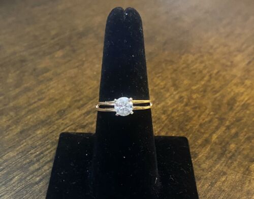 14k Yellow Gold Signed Natural Round Brilliant Diamond Solitaire Engagement Ring