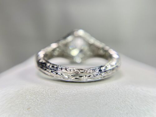 Vintage 18k White Gold Natural Baguette Cut Round Diamond Engagement Ring