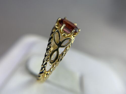 Vintage 14k Yellow Gold Oval Natural Rhodolite Garnet Solitaire Ring