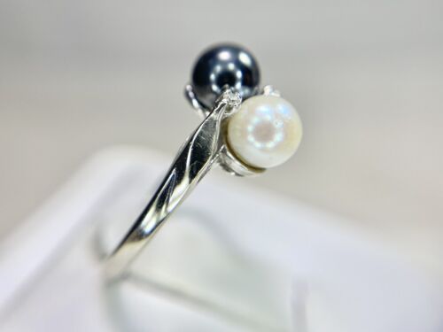 Vintage 14k White Gold Black Tahitian Pearl Round Pearl Diamond Bypass Ring