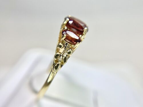 Vintage 14k Yellow Gold Natural Oval Rhodolite Garnet Three Stone Ring