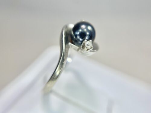 Vintage 10k White Gold Cultured Black Tahitian Pearl Round Diamond Bypass Ring