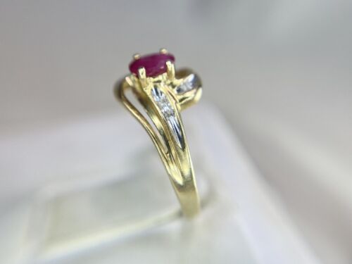 Vintage 10k Yellow Gold Natural Oval Shape Ruby Round Diamond Cocktail Ring