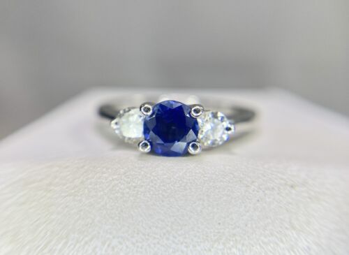 Vintage 14k White Gold Natural Round Blue Sapphire Diamond Three Stone Ring