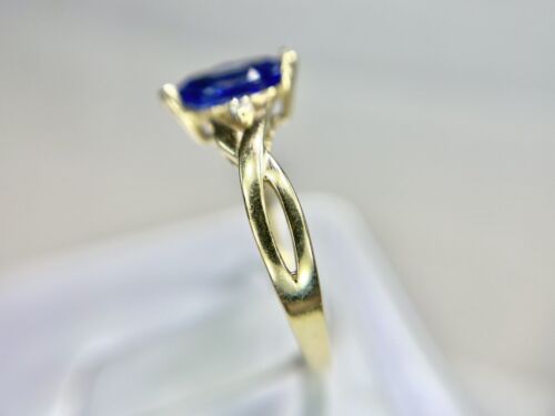 Vintage 10k Yellow Gold Marquise Blue Sapphire Round Natural Diamond Ring