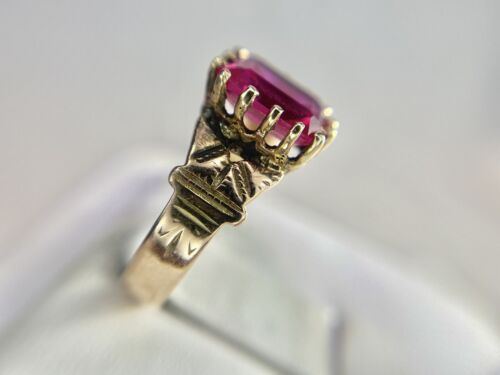 Vintage Victorian 10k Yellow Gold Emerald Cut Pink Stone Engraved Solitaire Ring