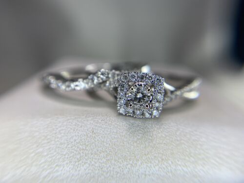 10k White Gold Designer Round Brilliant Diamond Wedding Halo Engagement Ring Set