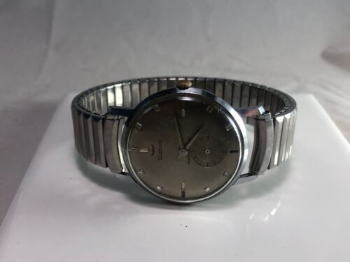 Vintage Waltham Stainless Steel Manual Wind Wrist Watch 34 mm