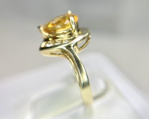 Vintage 10k Yellow Gold Natural Pear Shape Yellow Citrine Round Diamond Ring