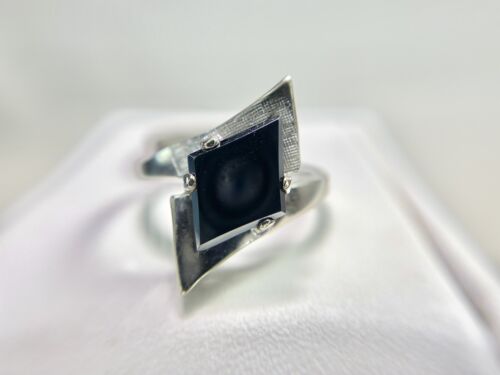 Vintage 10k White Gold Designer Diamond Cut Black Hematite Solitaire Ring