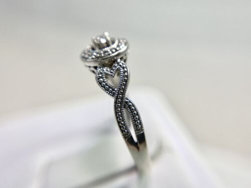 10k White Gold Designer Natural Round Brilliant Diamond Halo Engagement Ring