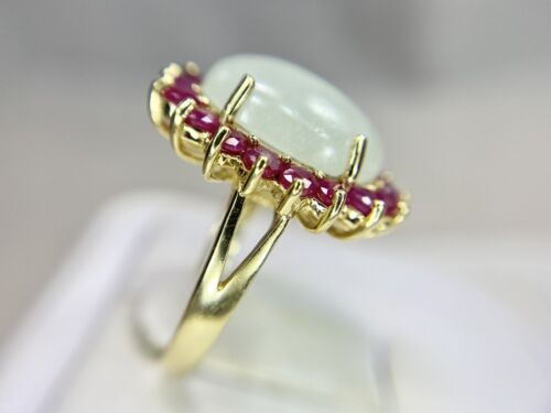 Vintage 14k Yellow Gold Natural Oval Shape Green Jade Round Ruby Cocktail Ring