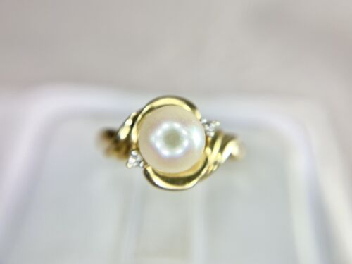 Vintage 14k Yellow Gold White Round Cultured Pearl Diamond By-Pass Ring 