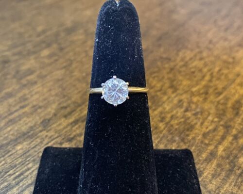 Vintage 14k Yellow Gold Natural Round Diamond Solitaire Engagement Ring