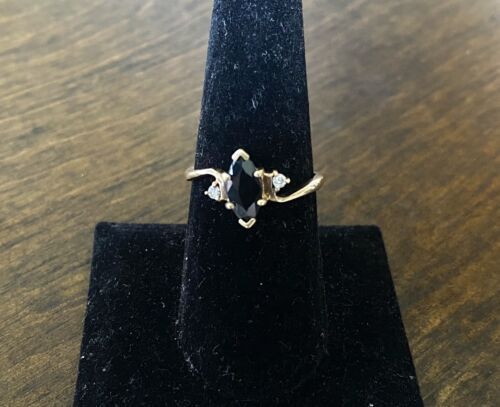 Vintage 10k Yellow Gold Natural Dark Blue Marquise Sapphire Round Diamond Ring