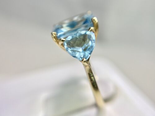 Vintage 14k Yellow Gold Natural Blue Topaz Three Stone Cocktail Ring