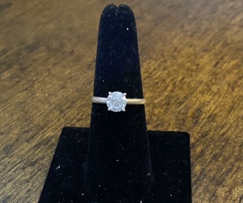 Vintage 10k White Gold Natural Round Brilliant Diamond Solitaire Engagement Ring