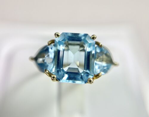 Vintage 14k Yellow Gold Natural Blue Topaz Three Stone Cocktail Ring