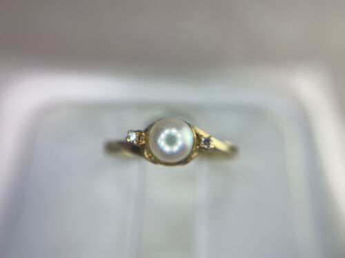 Vintage Style 10k Yellow Gold White Cultured Pearl Small Diamond Ring