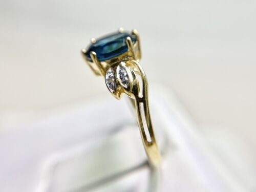 Vintage 10k Yellow Gold Signed Oval Blue Topaz Round Single Cut Diamond Ring