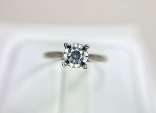 10k White Gold Natural Round Diamond Illusion Set Small Engagement Ring