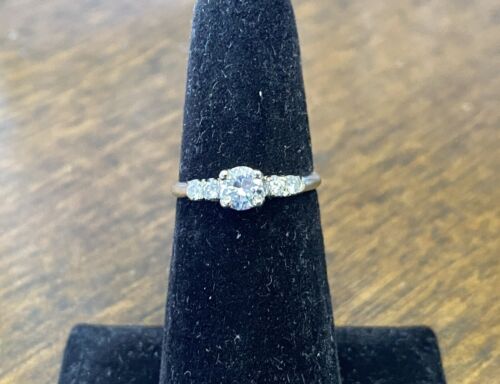 Vintage 14k White Gold Natural Round Diamond Classic Engagement Ring