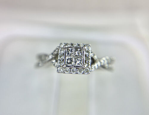 14k White Gold Princess Cut Round Diamond Cluster Halo Small Engagement Ring 