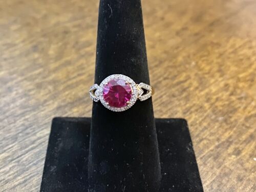 14k Yellow Gold Round Pink Gemstone Round Diamond Halo Ring