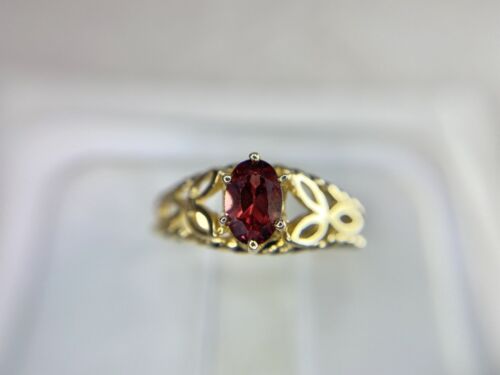 Vintage 14k Yellow Gold Oval Natural Rhodolite Garnet Solitaire Ring