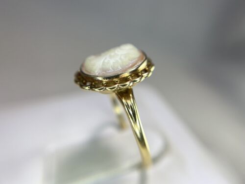 Vintage Art Deco 14k Yellow Gold Lady Cameo Silhouette Small Cocktail Ring